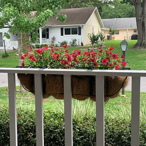 Lifelike Outdoor Flowers That Won’t Fade – No Watering, No Maintenance