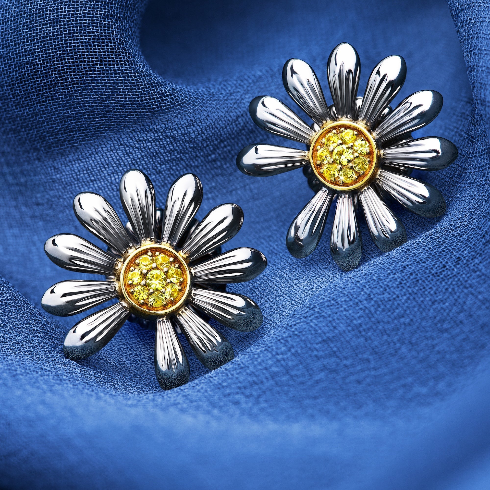 Daisy Bloom Earrings